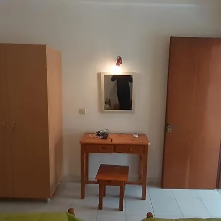 Elena Apartamento Kávos